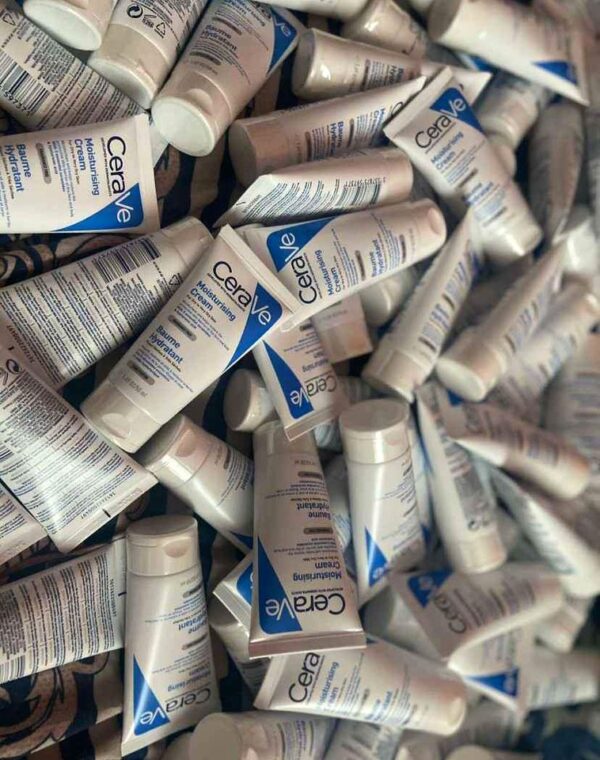 cerave moisturizing cream baume hydratant /non-greasy, fast-absorbing moisturizer for normal to dry skin on the face and body  50ml - Image 2