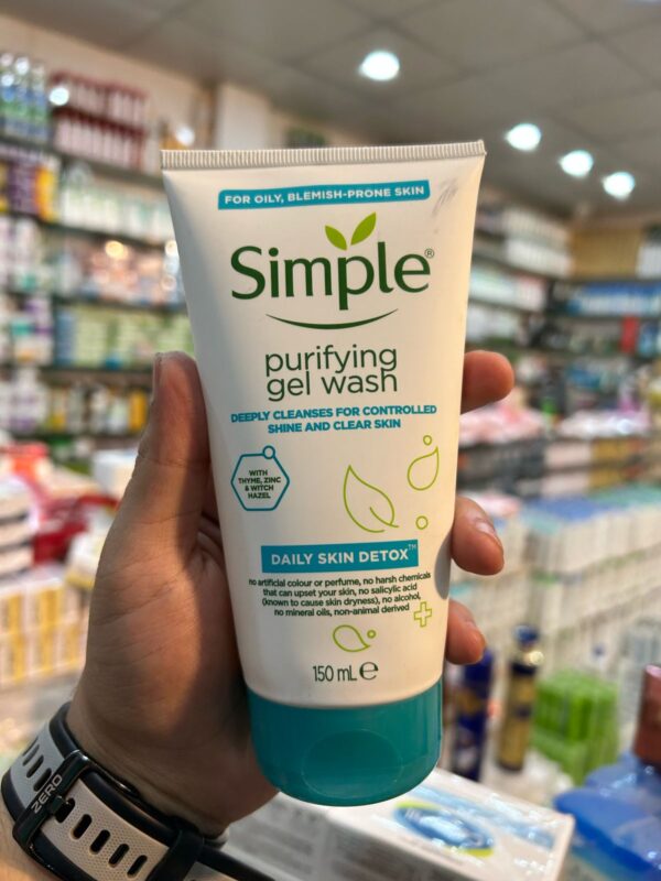 Simple Daily Skin Detox Purifying Gel Facial Wash – 150ml - Image 4